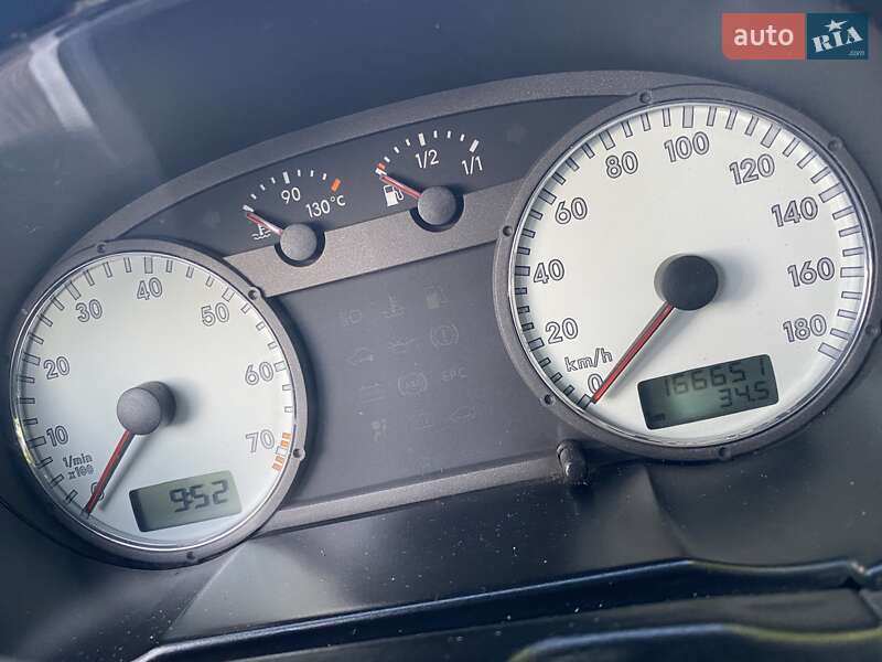 Хетчбек Volkswagen Pointer 2004 в Сокалі