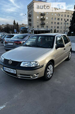 Volkswagen Pointer  2006