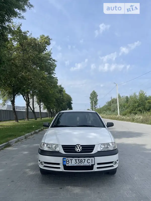 Volkswagen Pointer 2004