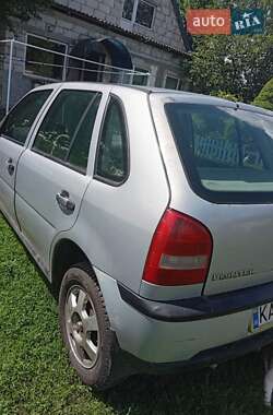 Volkswagen Pointer 2005