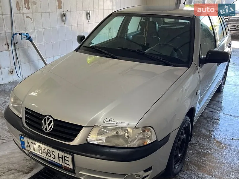 Volkswagen Pointer 2004