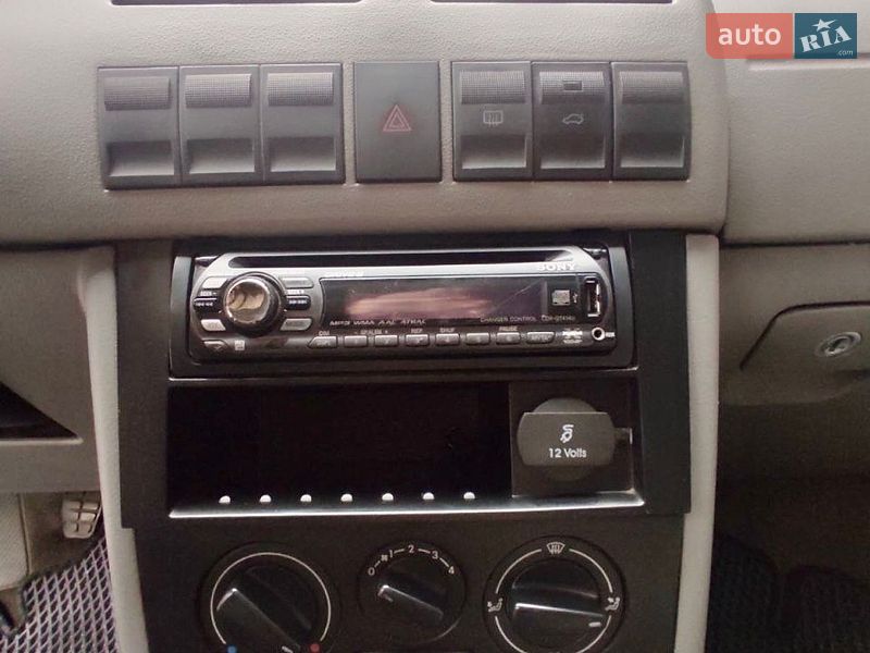 Хэтчбек Volkswagen Pointer 2006 в Киеве