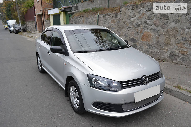 volkswagen_polo__166653966fx.jpg