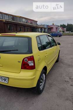 Volkswagen Polo  2003