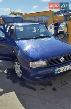 Volkswagen Polo  2001