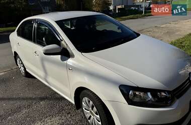 Volkswagen Polo  2012