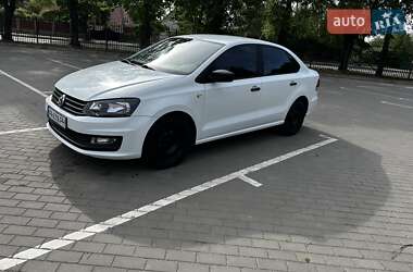 Volkswagen Polo 2016