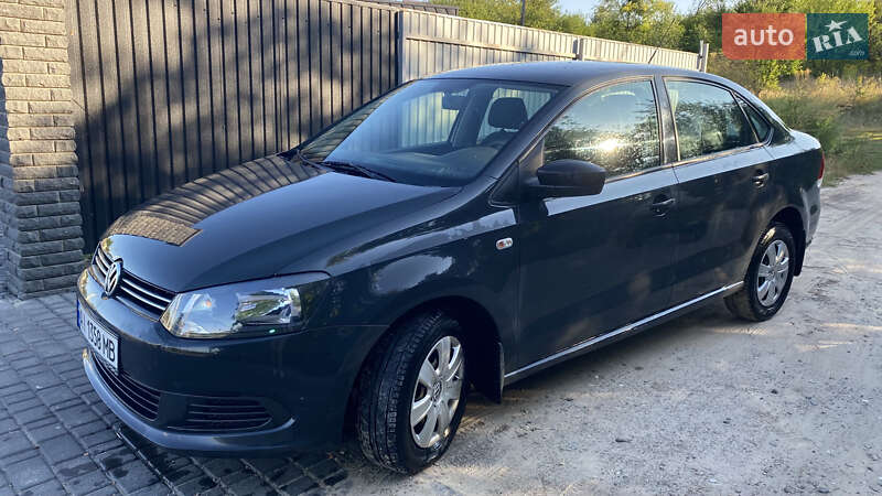 Седан Volkswagen Polo