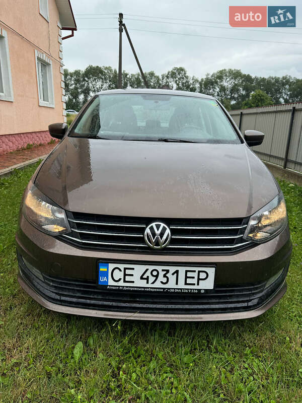 Седан Volkswagen Polo