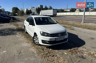 Volkswagen Polo  2016