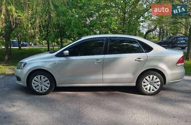 Volkswagen Polo  2013