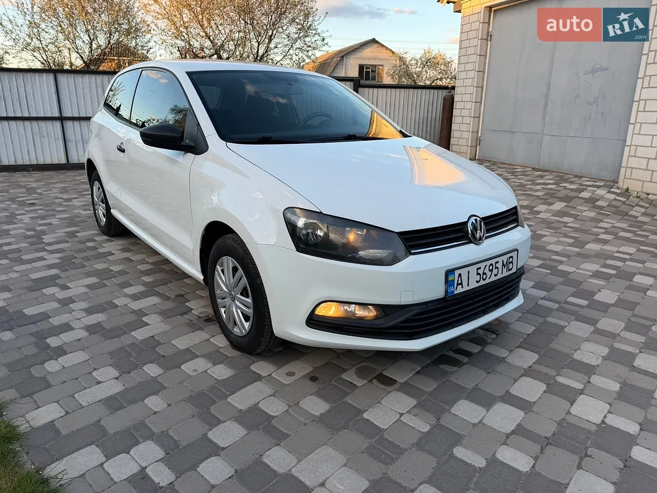 2016 Volkswagen Polo - мініатюра 2