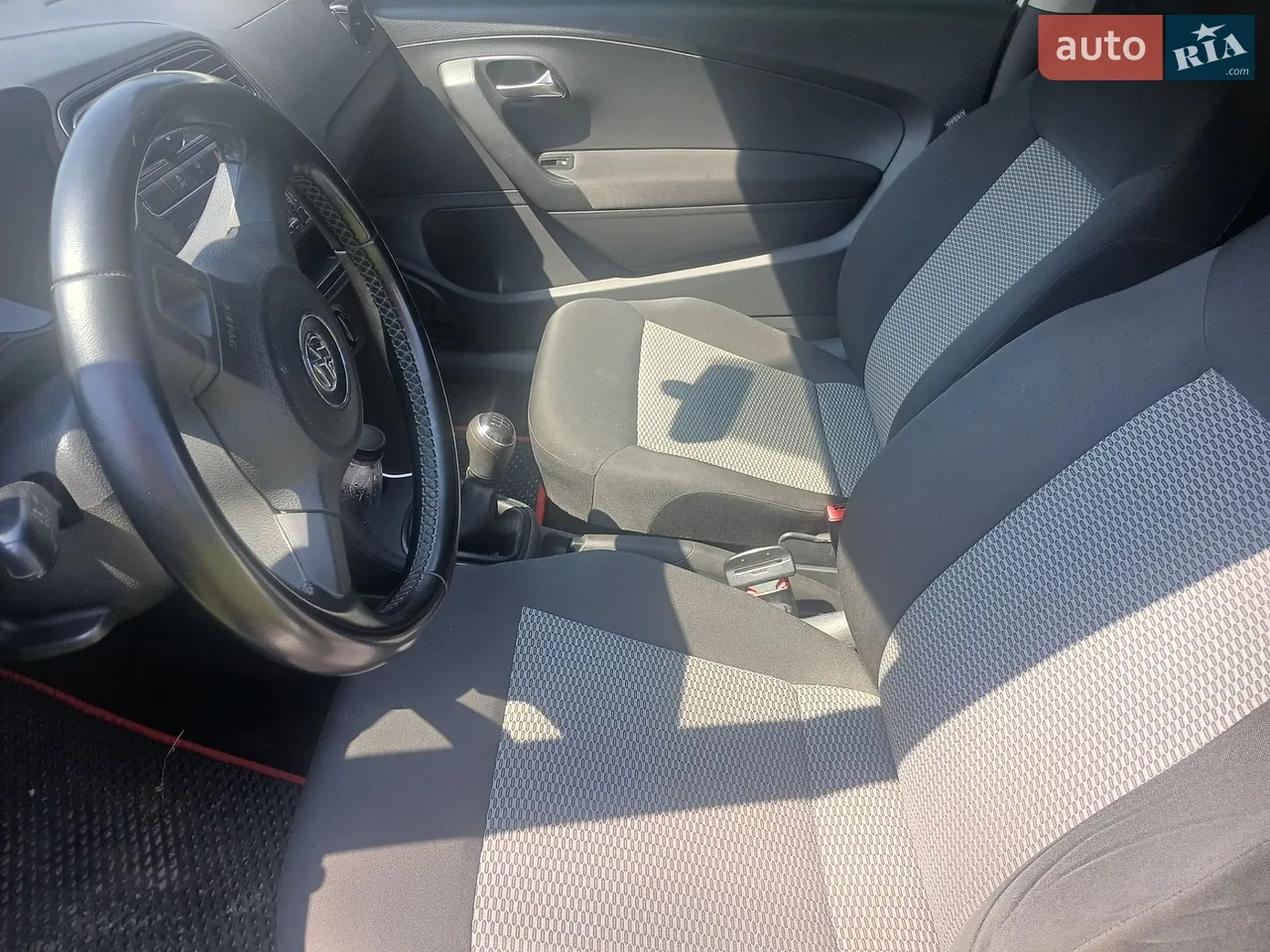 2013 Volkswagen Polo - мініатюра 3