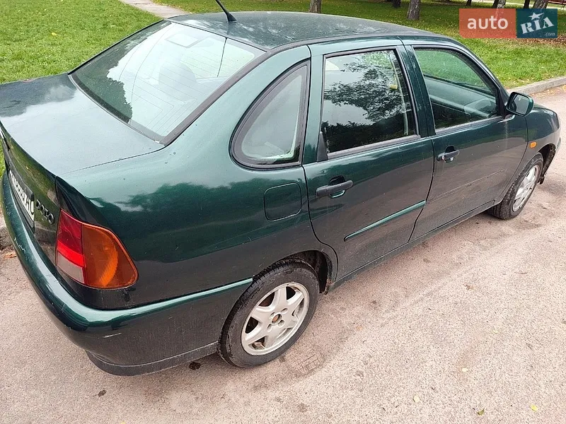 Volkswagen Polo 1998