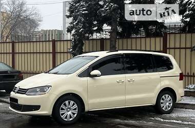 Volkswagen Sharan  2011