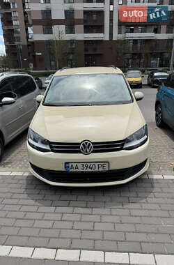 Volkswagen Sharan  2011