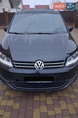 Volkswagen Suran  2011