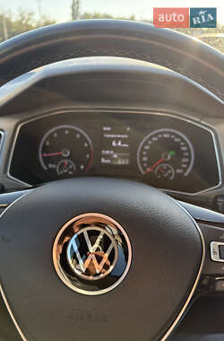 Volkswagen T-Roc  2021