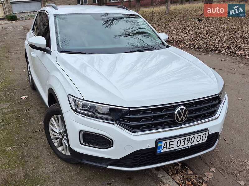 Легкові Volkswagen T-Roc