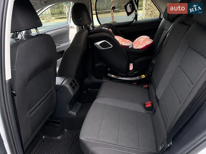 Volkswagen T-Roc 2023