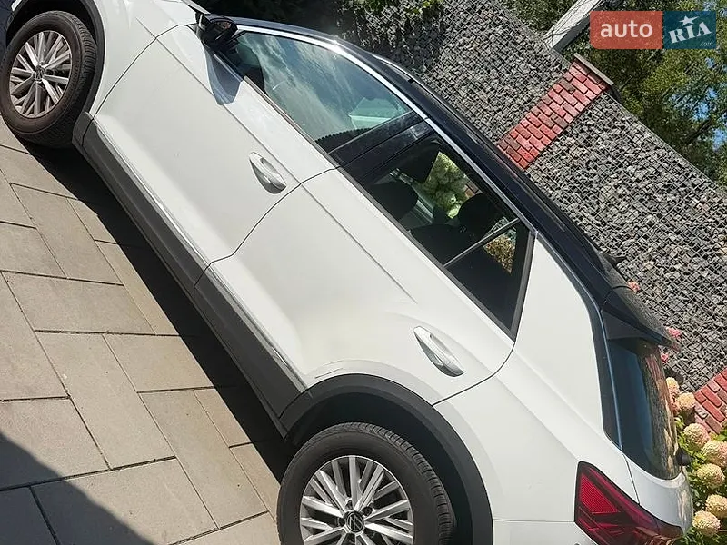 Volkswagen T-Roc 2021
