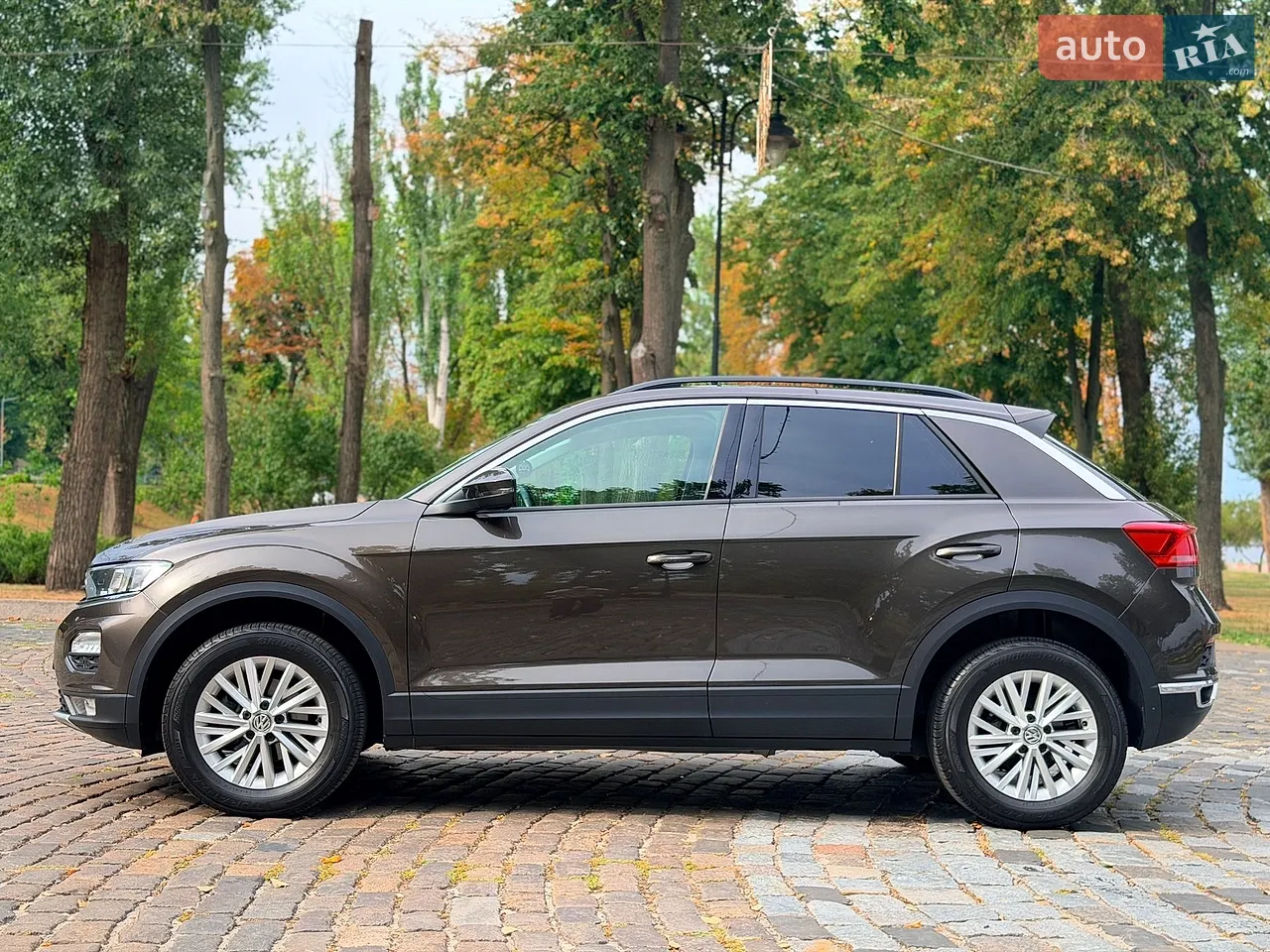 2019 Volkswagen T-Roc - мініатюра 2