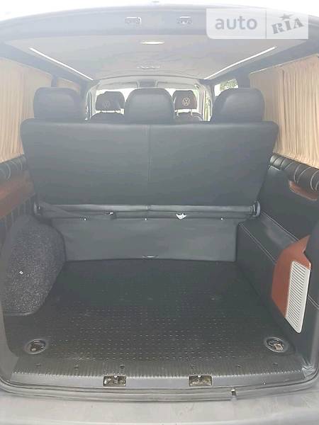 Volkswagen Transporter 2010 года