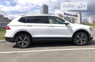 Volkswagen Tiguan Allspace SEL 2017