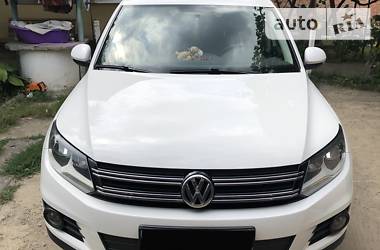 Volkswagen Tiguan  2011