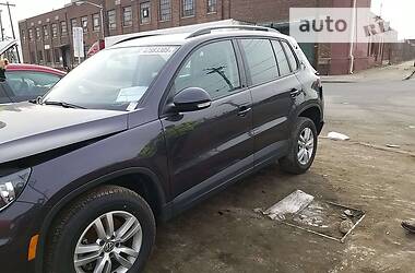 Volkswagen Tiguan  2016