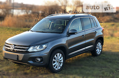 Volkswagen Tiguan Official diezel 2014