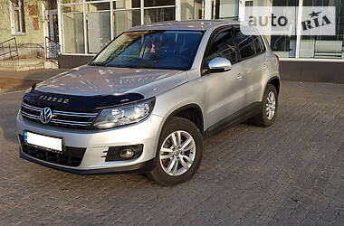 Volkswagen Tiguan  2011