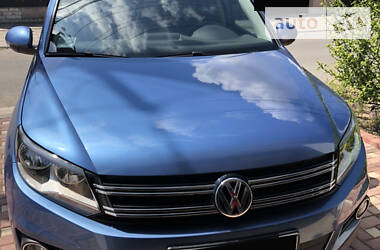 Volkswagen Tiguan  2012