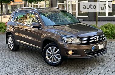 Volkswagen Tiguan  2012