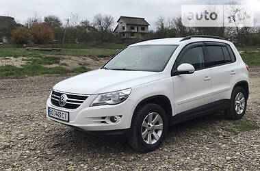 Volkswagen Tiguan  2008