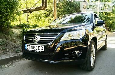 Volkswagen Tiguan  2010