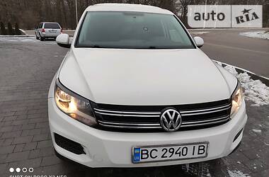 Volkswagen Tiguan  2012