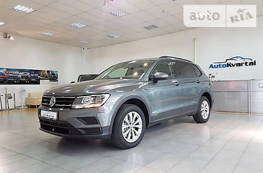 Volkswagen Tiguan   2018