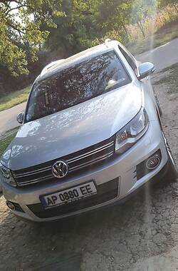 Volkswagen Tiguan 4Motion Panorama  2011