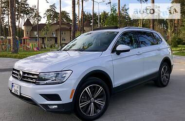 Volkswagen Tiguan SE  2018