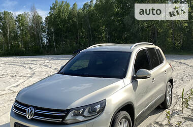 Volkswagen Tiguan  2014