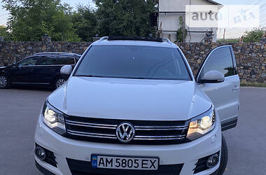 Volkswagen Tiguan  2012