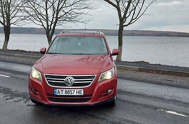 Volkswagen Tiguan  2011