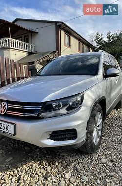 Volkswagen Tiguan  2016