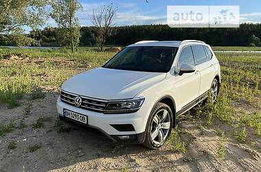 Volkswagen Tiguan SEL 2018