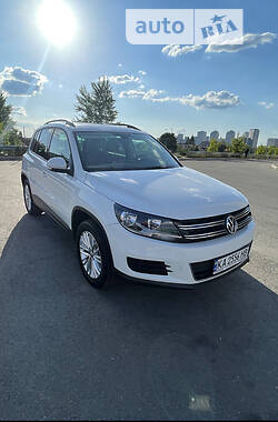 Volkswagen Tiguan  2015