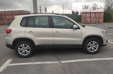 Volkswagen Tiguan  2012