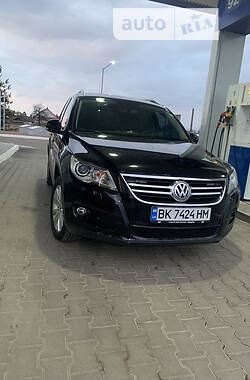 Volkswagen Tiguan  2008