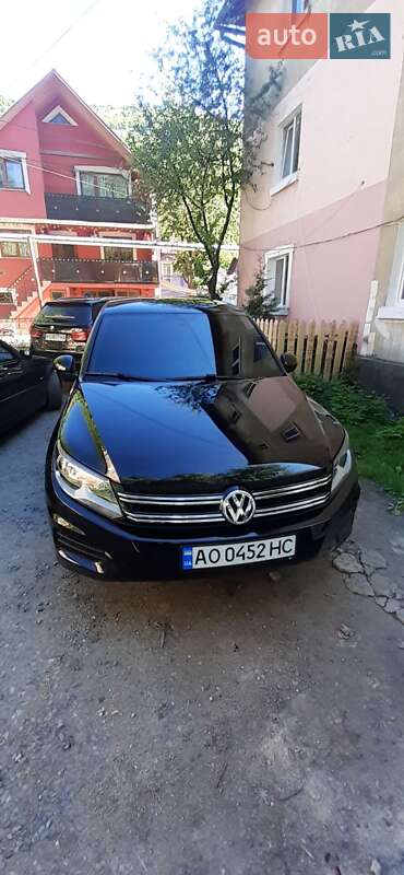 Хетчбек Volkswagen Tiguan