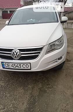 Volkswagen Tiguan  2010